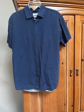 Express Navy Short Sleeve Button-Down with White Dot Print